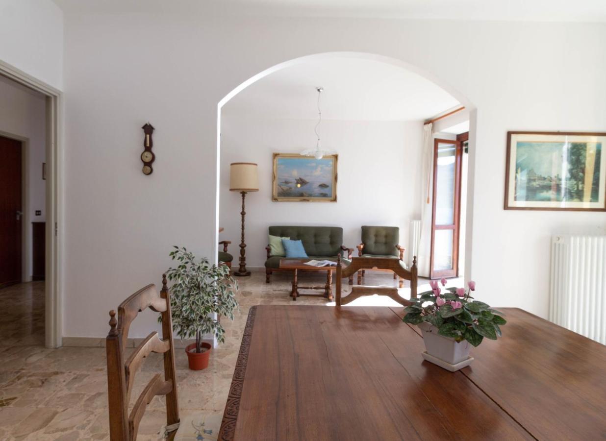 Mamma Ciccia Holiday Home - Lake Front Apartment Mandello del Lario Kültér fotó