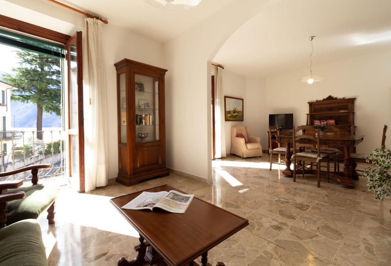 Mamma Ciccia Holiday Home - Lake Front Apartment Mandello del Lario Kültér fotó
