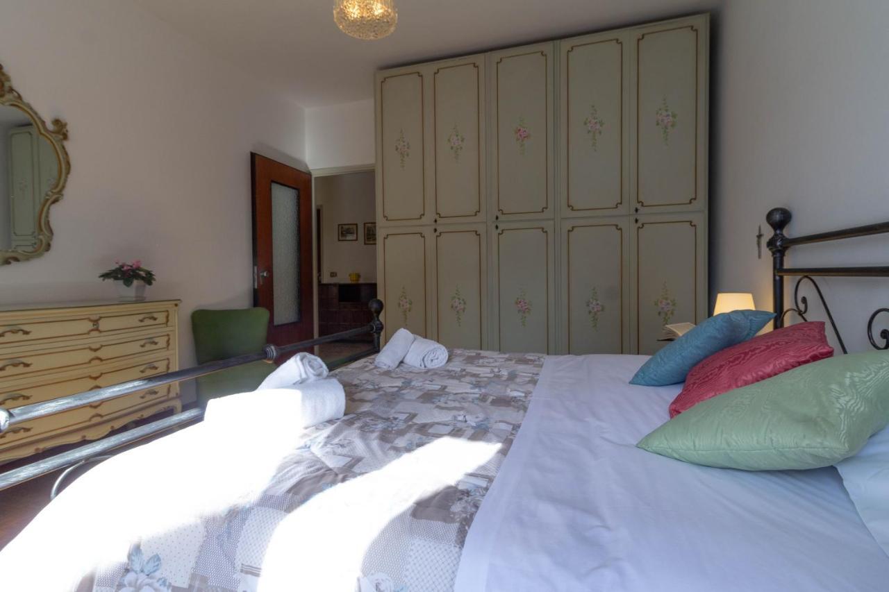 Mamma Ciccia Holiday Home - Lake Front Apartment Mandello del Lario Kültér fotó